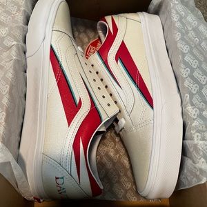Vans x David Bowie